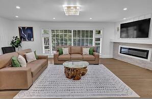 Luxury 7BR Buckhead Oasis w Pool Gameroom Firepit