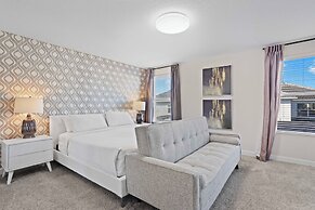 4718 Sleepy Hollow Drive