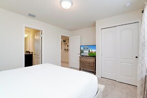 Pool Villa W/free Waterpark, Lazy River& Game Room