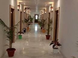 Shri Neha Hotel & Restaurant