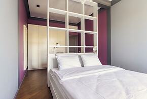 Designer apartment on Zybitskaya street