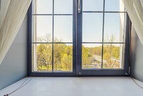 Designer apartment on Zybitskaya street