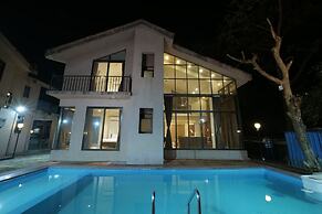 Pine Wood Villa By 97RoyalVista