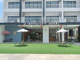 J-Boutique Hotel