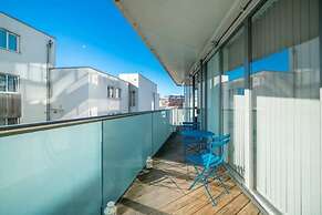 JOIVY Delightful 1BR flat w/ balcony