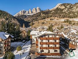 HOTIDAY Room Collection - Campitello