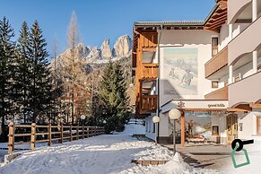 HOTIDAY Room Collection - Campitello