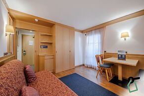 HOTIDAY Room Collection - Campitello