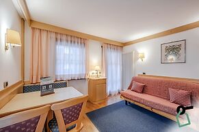 HOTIDAY Room Collection - Campitello