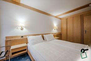 HOTIDAY Room Collection - Campitello