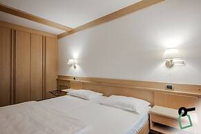 HOTIDAY Room Collection - Campitello