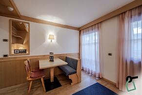 HOTIDAY Room Collection - Campitello