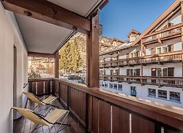 HOTIDAY Room Collection - Campitello