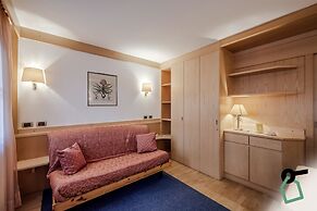 HOTIDAY Room Collection - Campitello