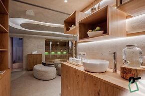 HOTIDAY Room Collection - Campitello