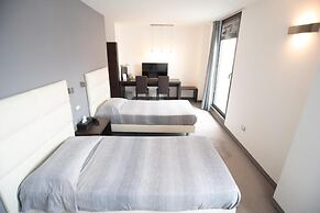 EX-L HOTEL