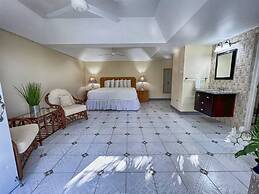 Villa Isabella Discovery Bay