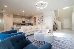 7392 Luxury Family Home 5BD Near Disney