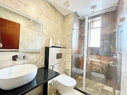 Hotel Mantavya - Varanasi near Temple