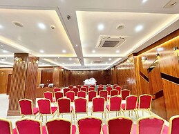 Hotel Mantavya - Varanasi near Temple