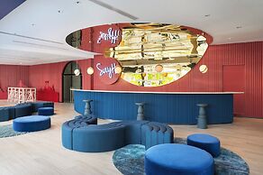 Riva Vibe Hotel Bangkok by PCL