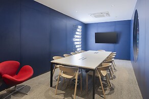 Riva Vibe Hotel Bangkok by PCL