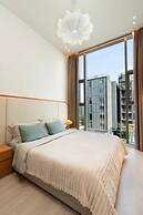 Empire City View Luxury Apartment