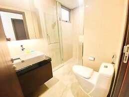 Empire City View Luxury Apartment
