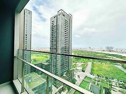 Empire City View Luxury Apartment
