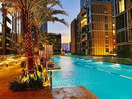 Empire City View Luxury Apartment