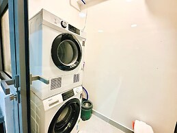 Empire City View Luxury Apartment