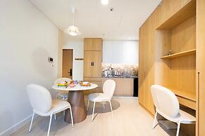 Empire City View Luxury Apartment