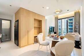 Empire City View Luxury Apartment