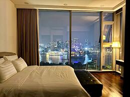 Empire City View Luxury Apartment