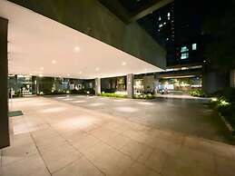 Empire City View Luxury Apartment