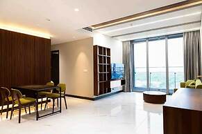 Empire City View Luxury Apartment