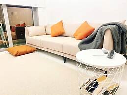 Empire City View Luxury Apartment