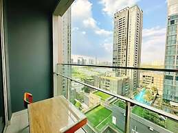 Empire City View Luxury Apartment