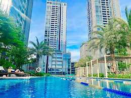 Empire City View Luxury Apartment