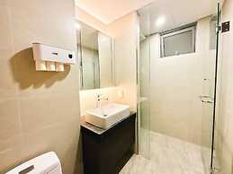 Empire City View Luxury Apartment