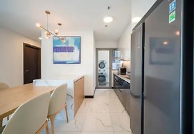 Empire City View Luxury Apartment