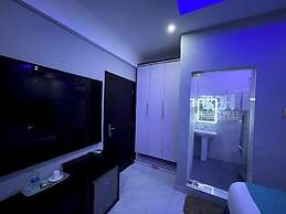 Royality Hill Apartment and Suites