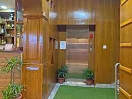 Hotel Airport Holiday