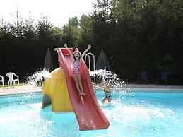 Cozy Holiday Home With a View of the Green Valley