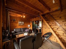 Cozy Holiday Home With a View of the Green Valley