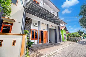 OYO 94364 Dalinah Homestay