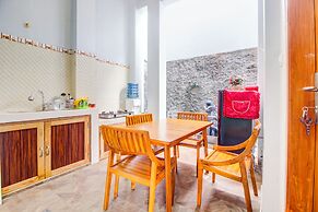 OYO 94364 Dalinah Homestay