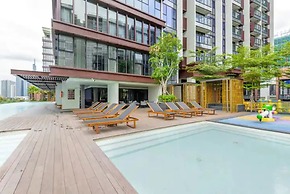 Metropole Deluxe Apartment View City