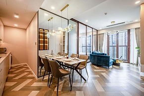 Metropole Deluxe Apartment View City