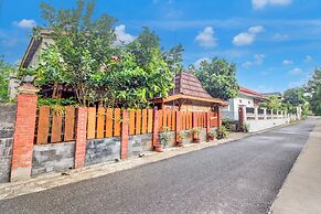 OYO 94377 Maryam Homestay Syariah 2